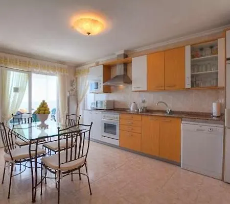Puerto Del Carmen Sleeps 7 Pool Wifi Puerto del Carmen (Lanzarote)
