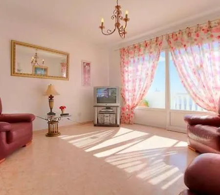 Apartamento Puerto Del Carmen Sleeps 7 Pool Wifi